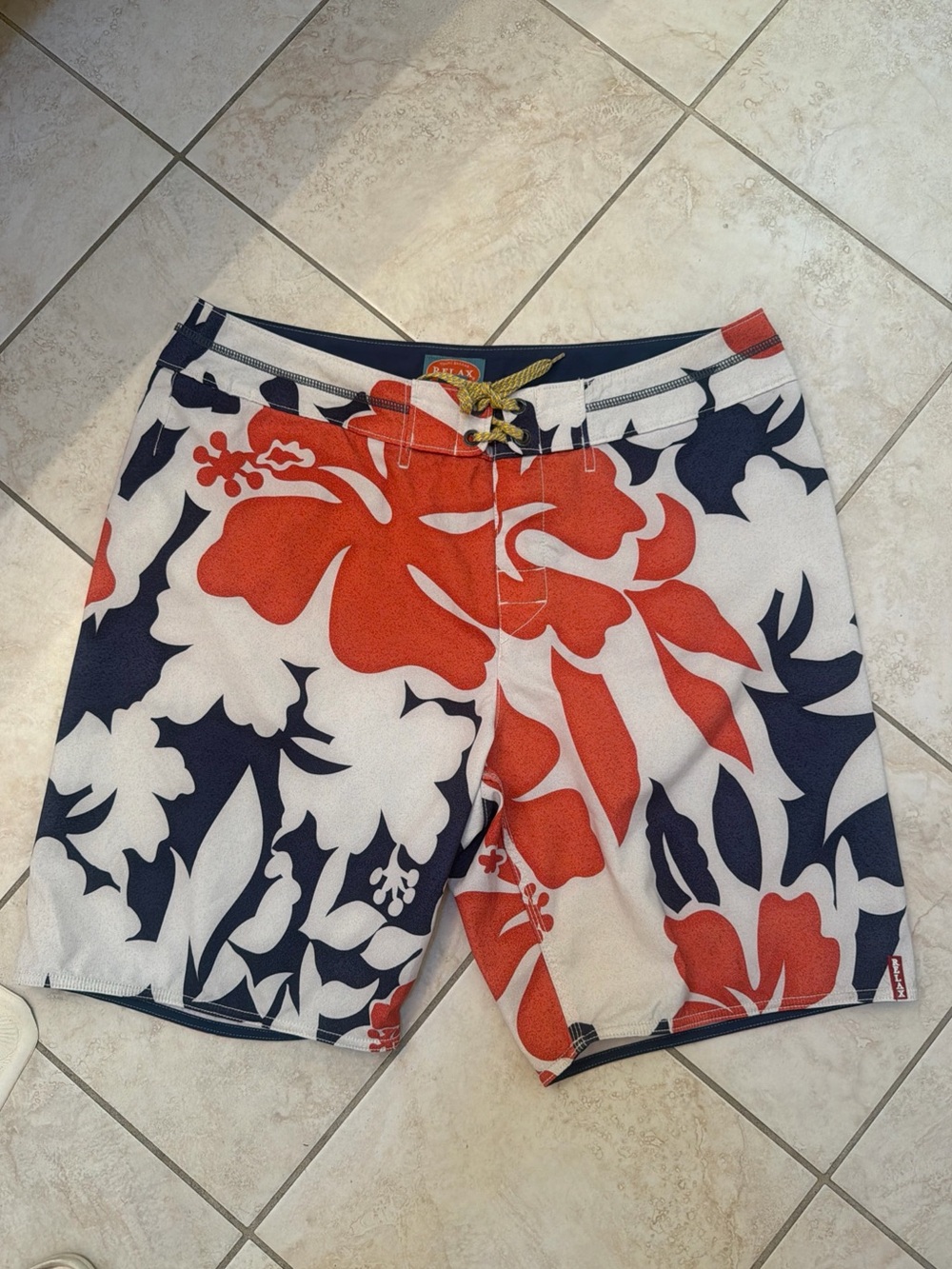 Tommy Bahama Relax Laguna Luau Board Shorts Orange&Navy Floral Hybrid